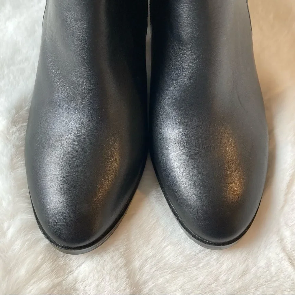 Louise et Cie Black Heeled Booties Boots Size 7.5 Suede Leather